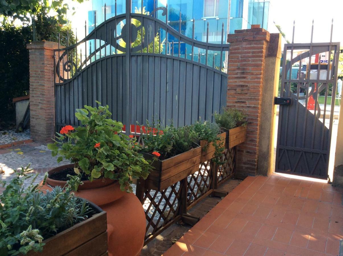 Bed And Breakfast Queen Pisa Buitenkant foto